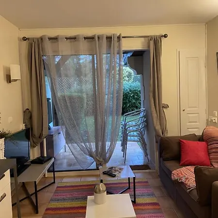 28M With Terrace In A Residence With Pool Deauville